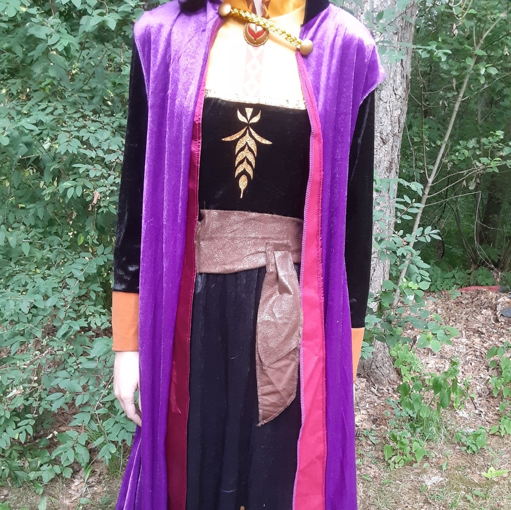 NWOT Anna Frozen 2 Costume Dress + Cloak
